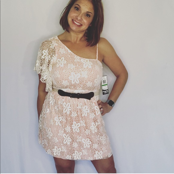 PEACH CROCHETED ONE SHOULDER DRESS - Picture 2 of 5